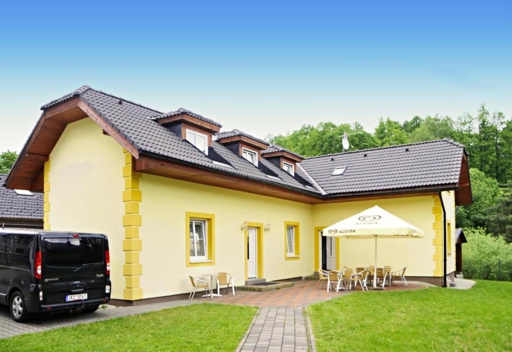 Pension V Jeseniku Exteriér fotografie